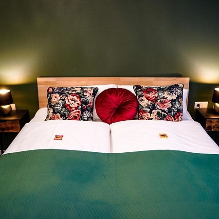 Hotel Residenz Luxury Apartments 메칭엔 외부 사진