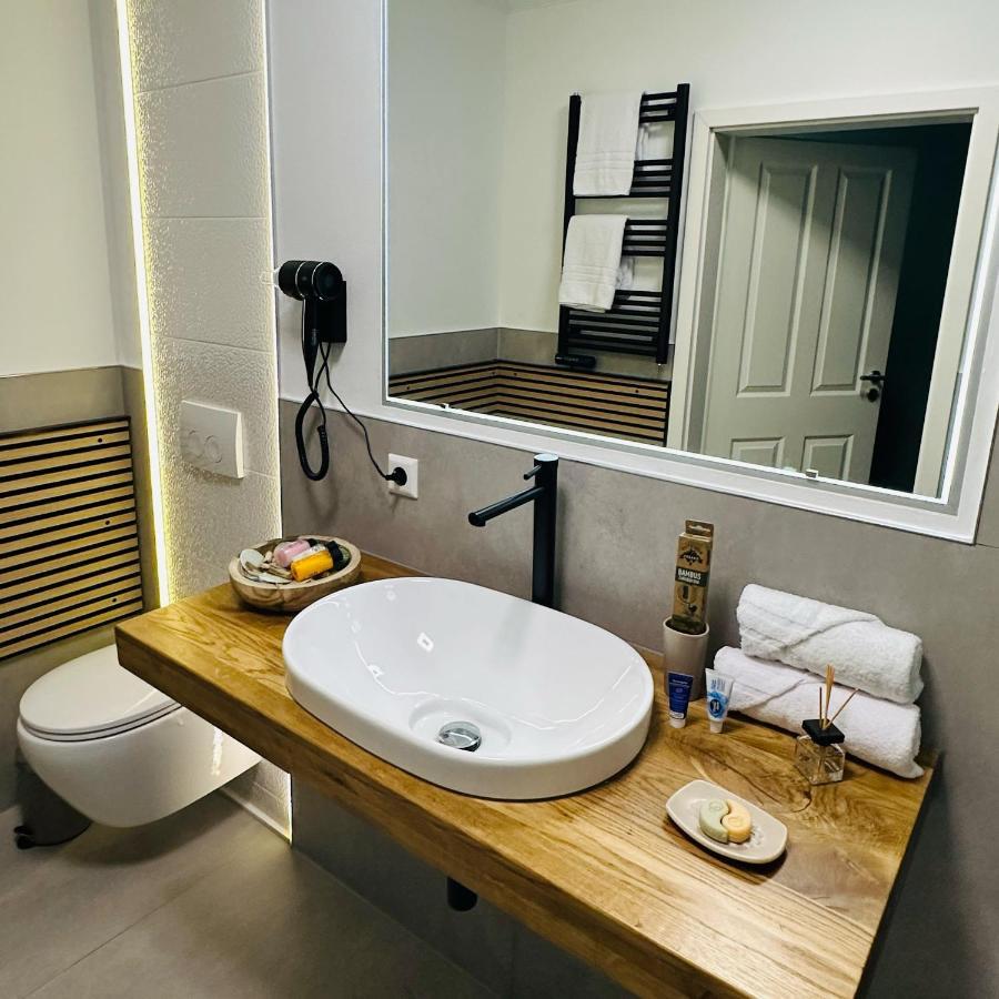 Hotel Residenz Luxury Apartments 메칭엔 외부 사진