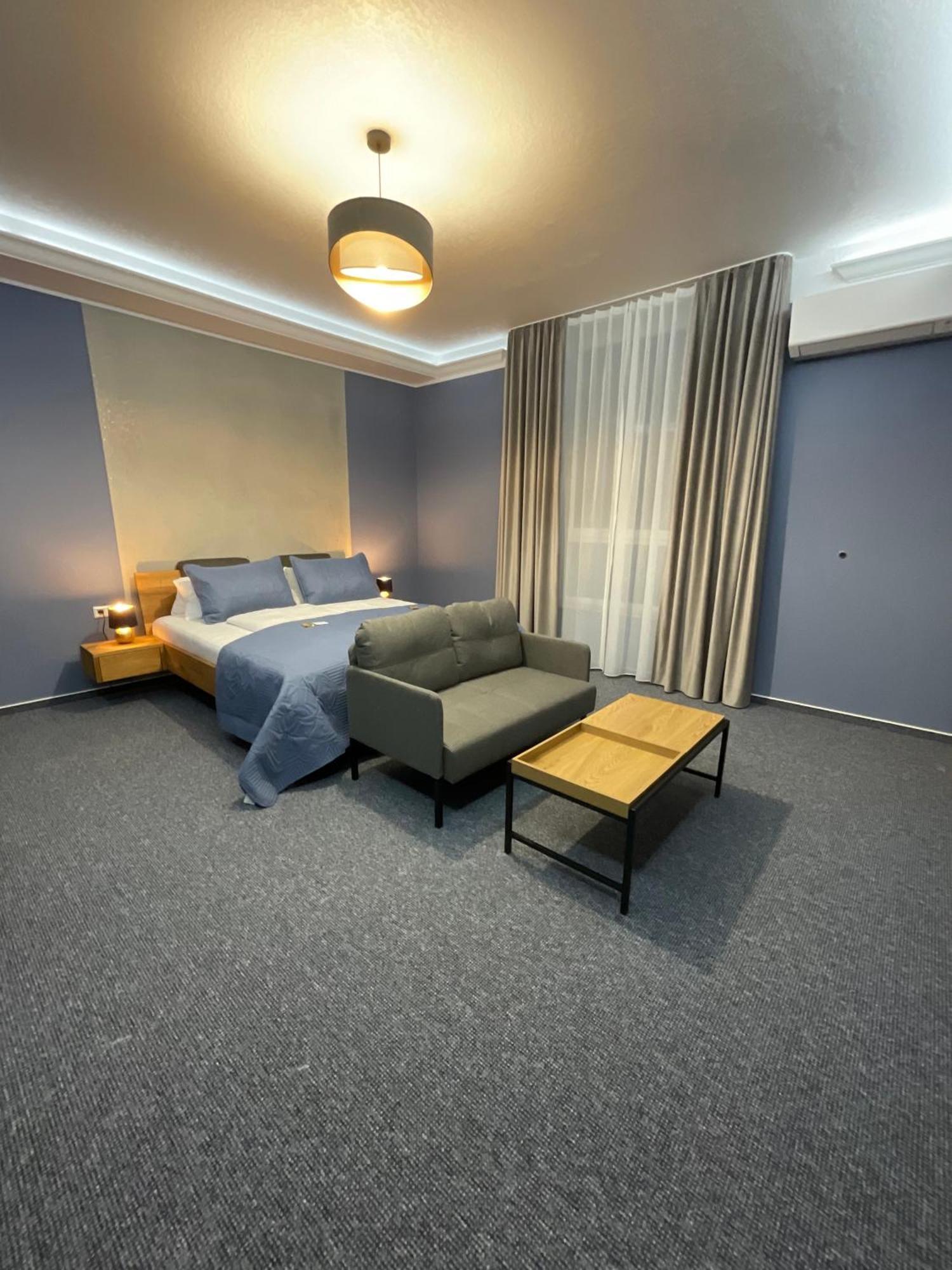Hotel Residenz Luxury Apartments 메칭엔 외부 사진