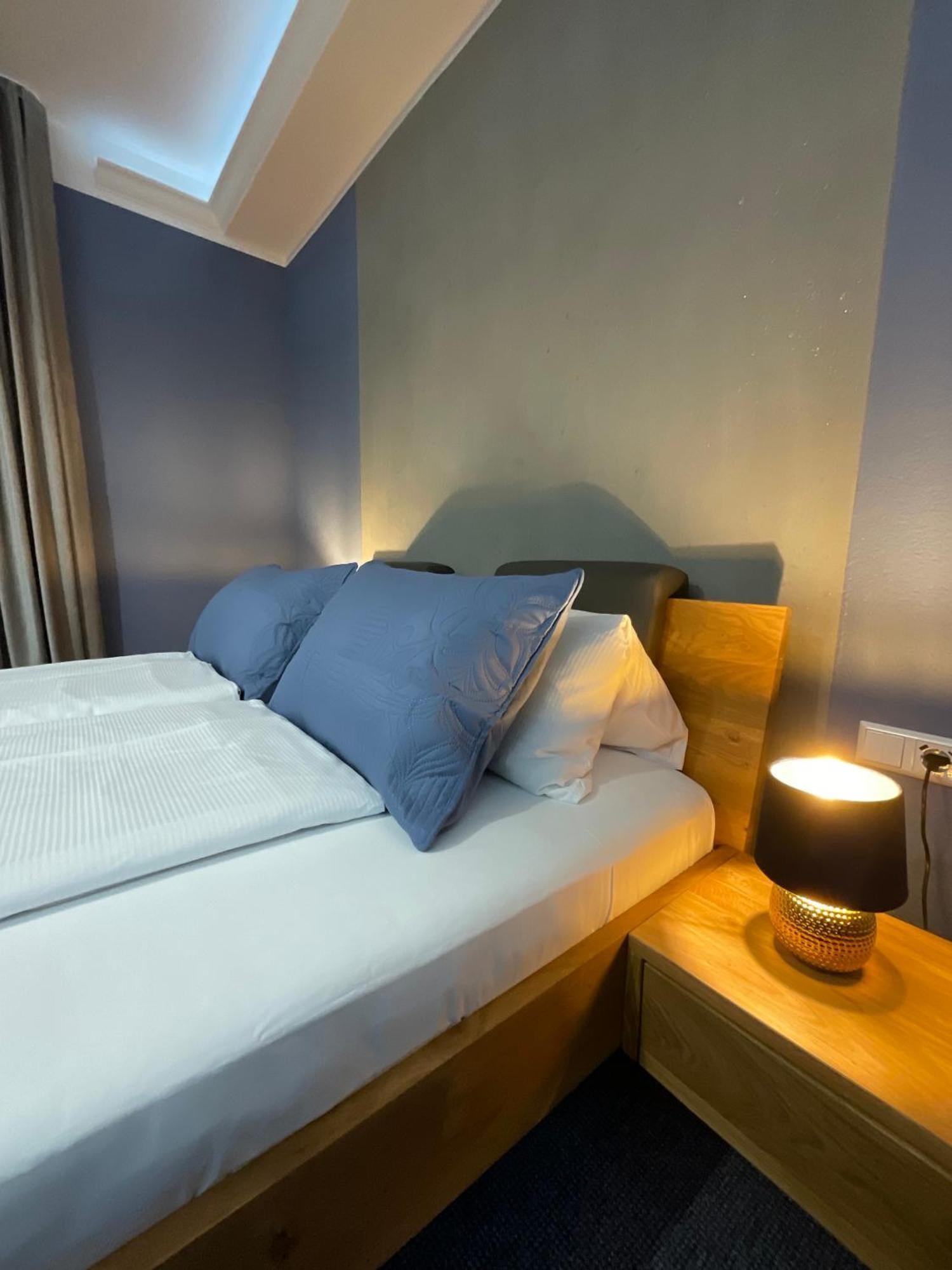 Hotel Residenz Luxury Apartments 메칭엔 외부 사진