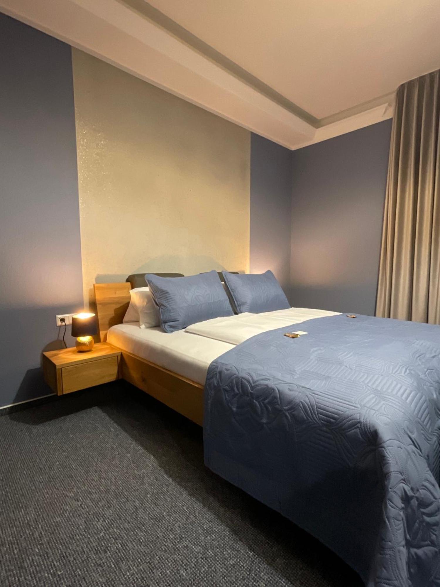 Hotel Residenz Luxury Apartments 메칭엔 외부 사진